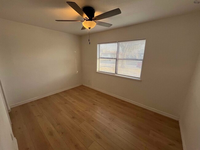 Building Photo - 2908 Cunningham Dr