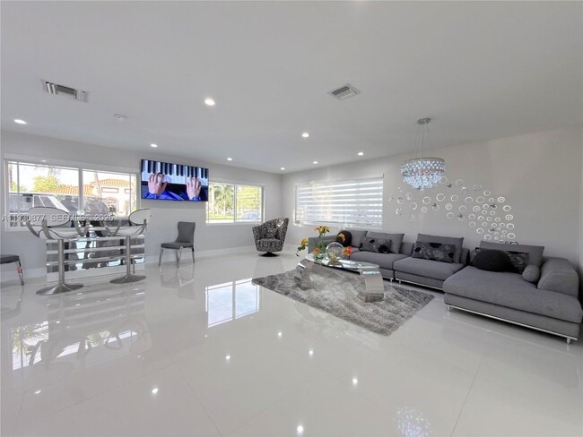 Building Photo - 17135 NW 87th Ave