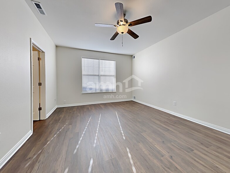 Building Photo - 6392 Pemboke Ct
