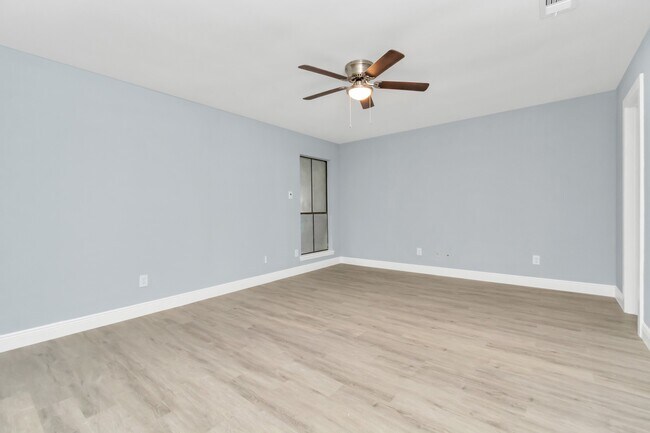 Building Photo - 3514 Summit Ln