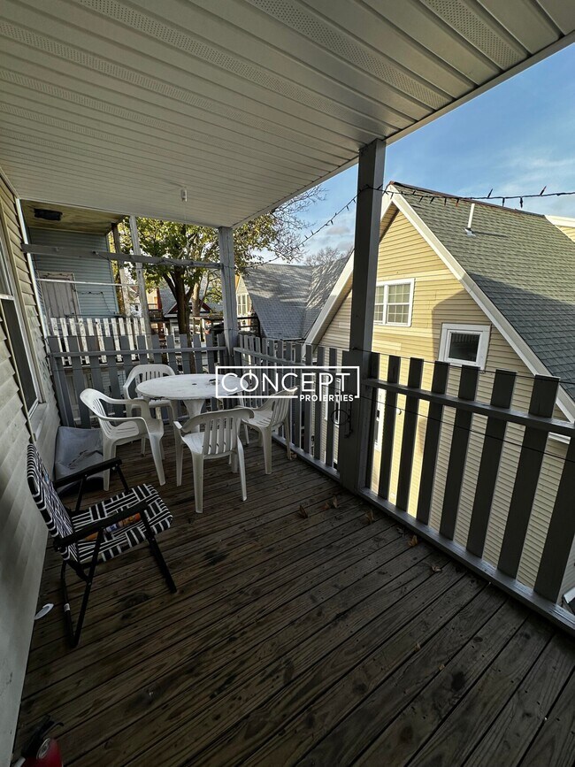 Primary Photo - 47 Hillside St