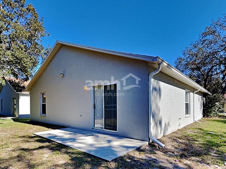 Building Photo - 7831 Chadwick Dr