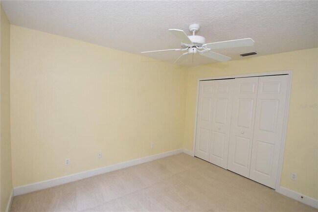 Building Photo - 1216 Hampstead Ln
