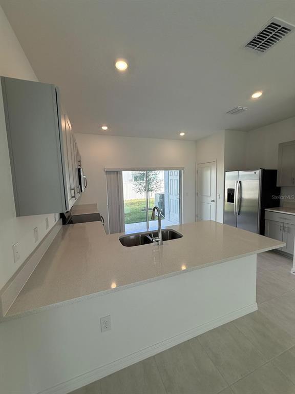 Building Photo - 3208 Skyline Lp