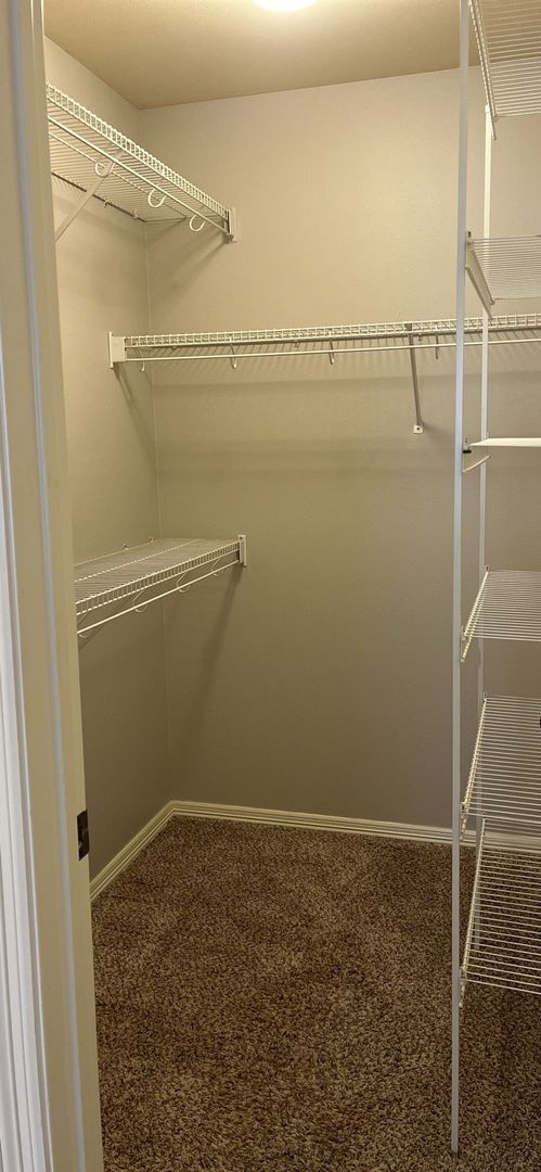 Building Photo - Cozy home in a convenient location.