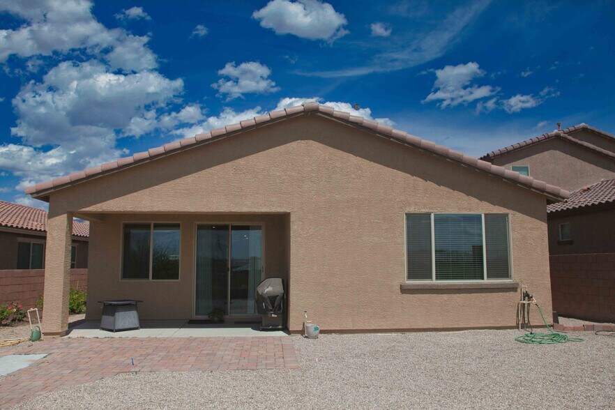 Building Photo - 7856 S Bonanza Park Dr