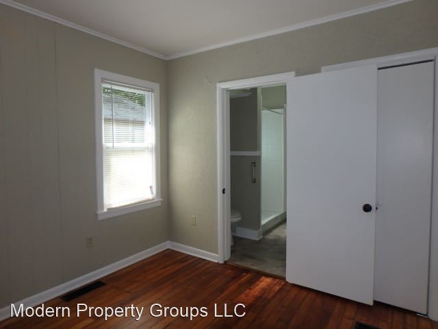 Building Photo - 2 br, 1 bath House - 111 E. Forest Ave