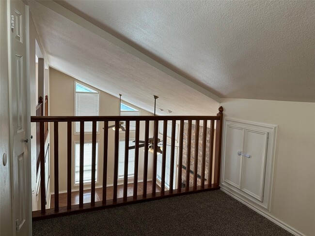Building Photo - 33615 Dobbin-Huffsmith Rd