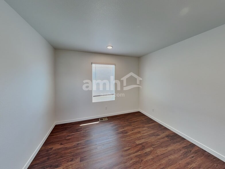 Building Photo - 23584 E 2nd Pl