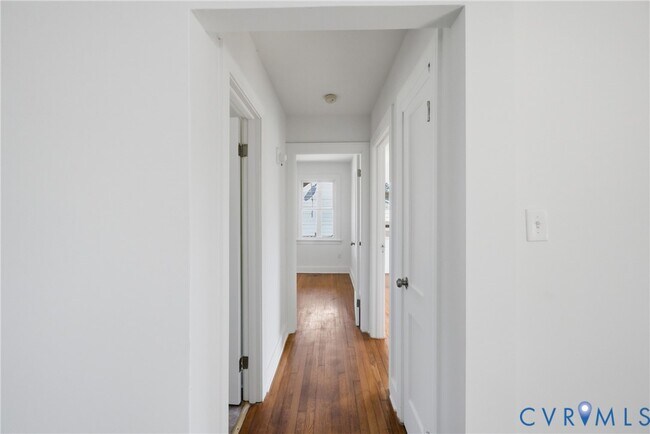 Building Photo - 302 Marlin Dr