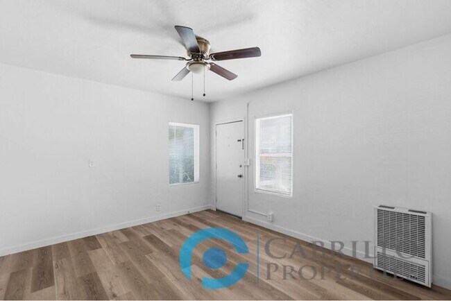 Building Photo - 9116 Lamar St