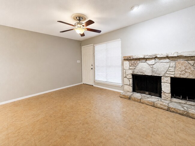 Building Photo - NICE 1 BR CONDO IN DESIRED GATED COMMUNITY*EASY ACCESS TO I35, 410, AND SHOPPING*APPLIANCES INCLU...