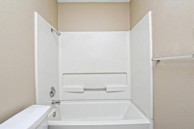 Building Photo - 15009 Big Falls Dr