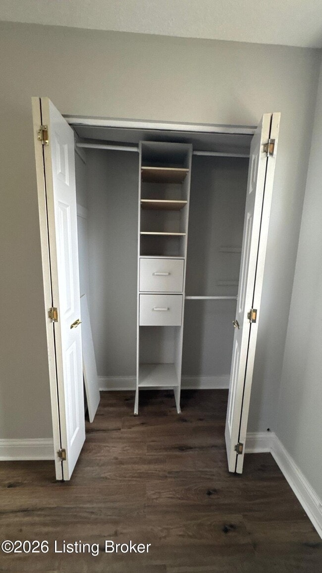 Building Photo - 276 Probus Dr