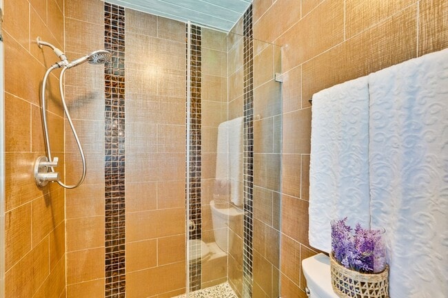Building Photo - Gorgeous 4 Bed, 2 Bath Eichler in Sunnyvale