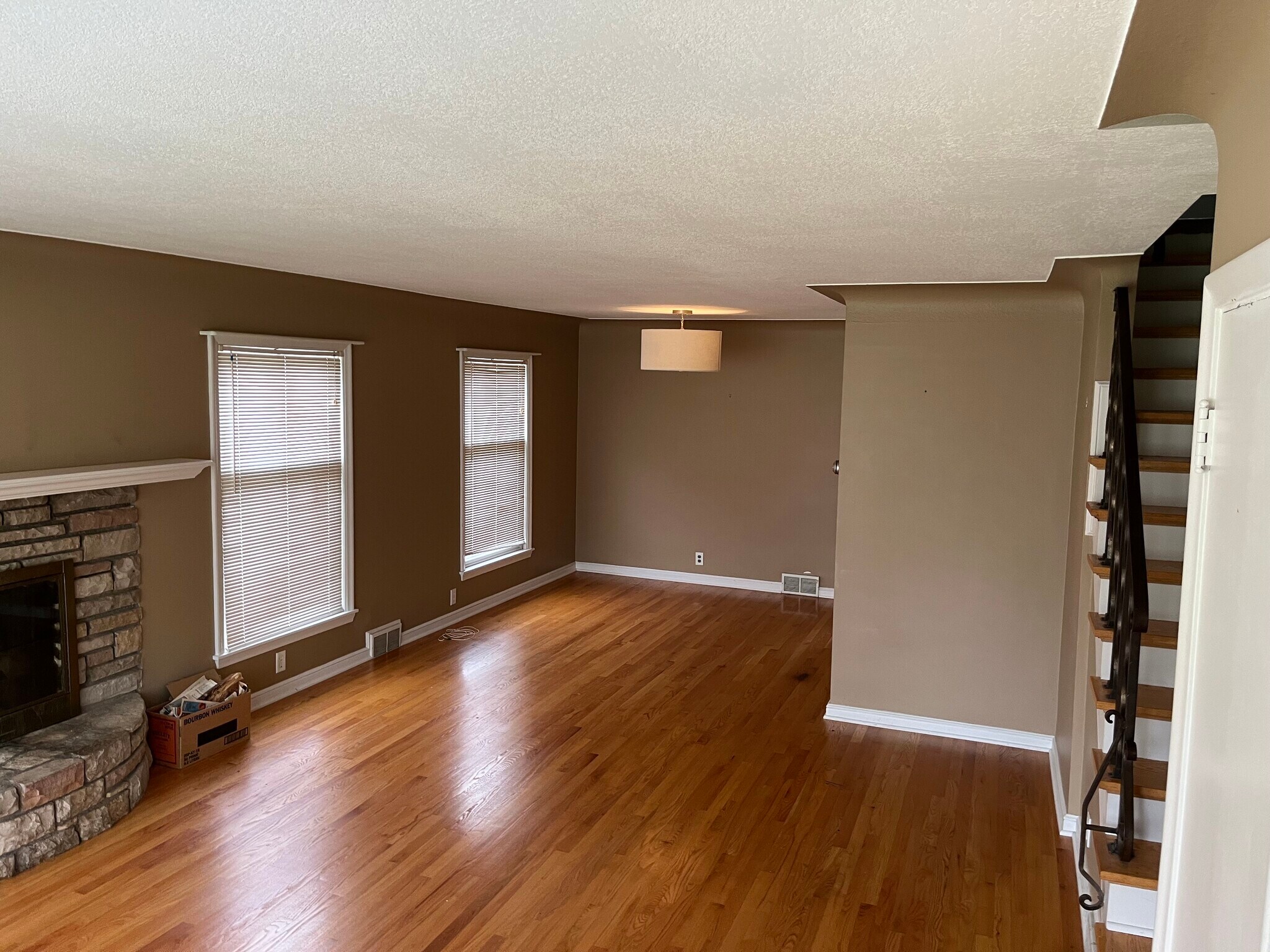 Building Photo - 4422 W 36th St