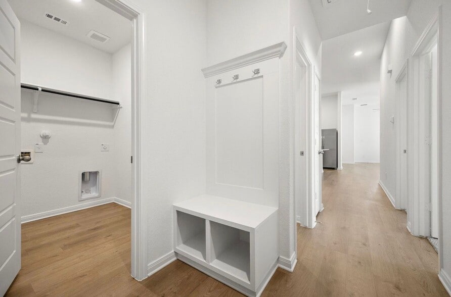 Building Photo - 5411 Devils Gate