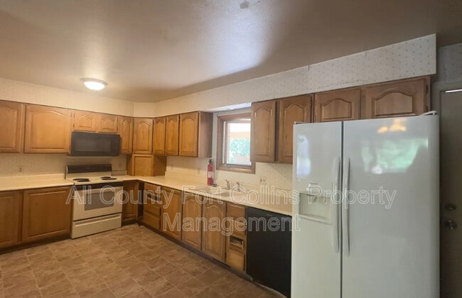 Building Photo - 1401 Skyline Dr