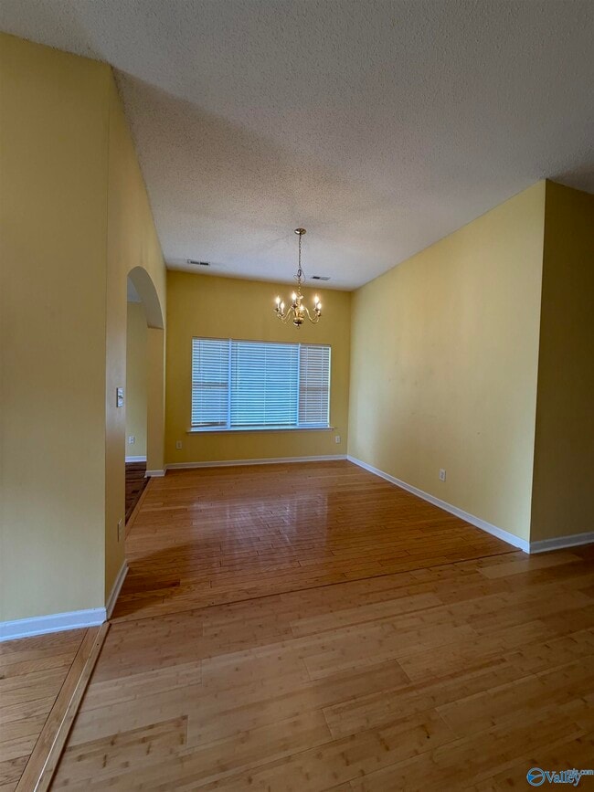 Building Photo - 216 Horseshoe Bend S