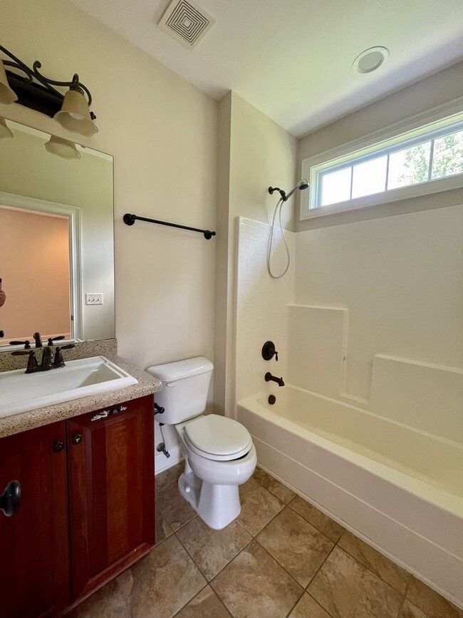 Building Photo - Large 5-bedroom house in Lake Hogan Farm near Chapel Hill schools!