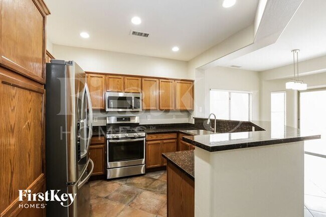 Building Photo - 5616 S 55th Ln