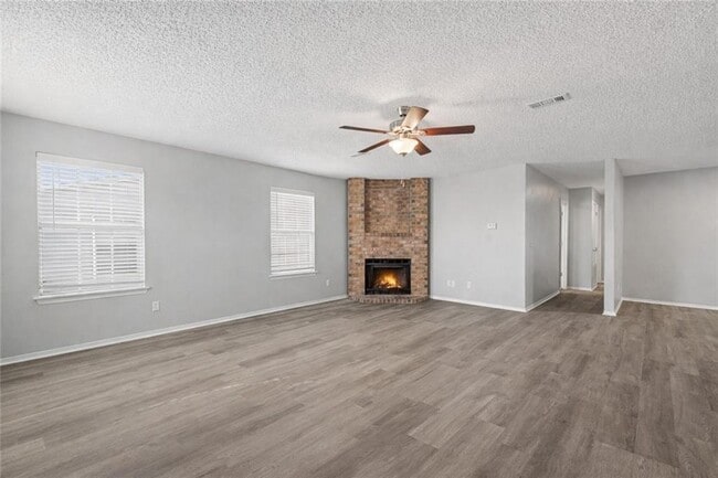 Building Photo - 4378 W Thrasher Dr