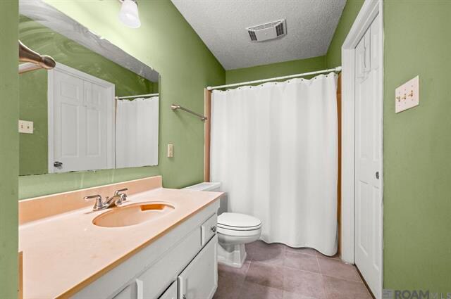 Building Photo - 1550 Sharlo Ave