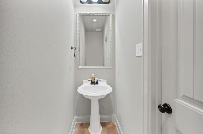 Building Photo - 4631 Trembling Forest Ln