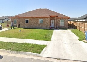 Building Photo - 308 Cantalupo Ln