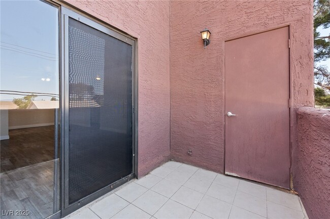 Building Photo - 4050 Pacific Harbors Dr