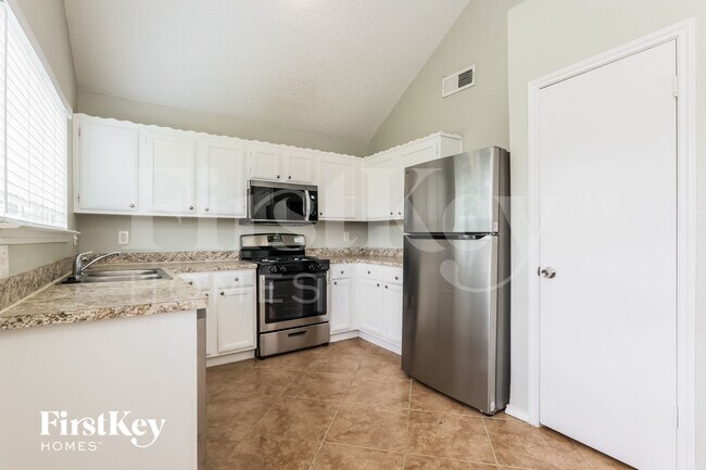 Building Photo - 2503 Silver Trumpet Dr