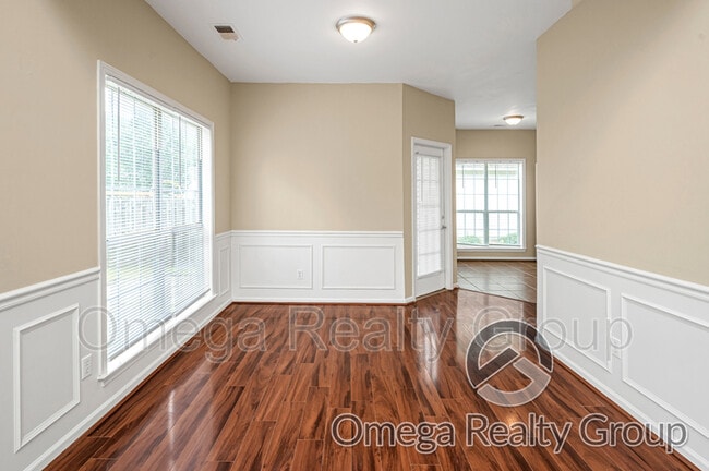 Building Photo - 2130 Forest Lakes Ln