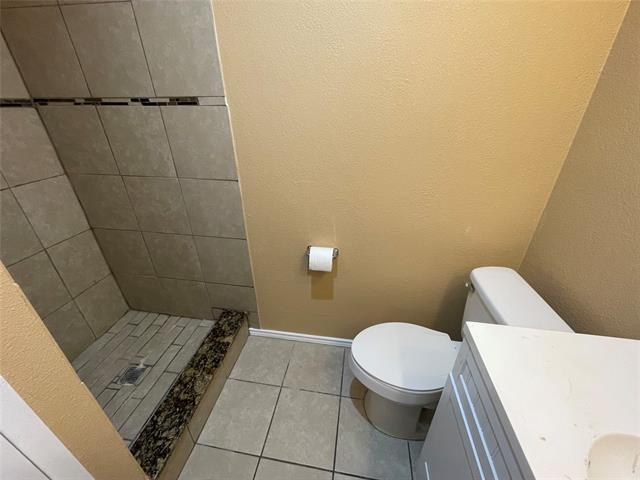 Building Photo - 608 Coolwood Ln