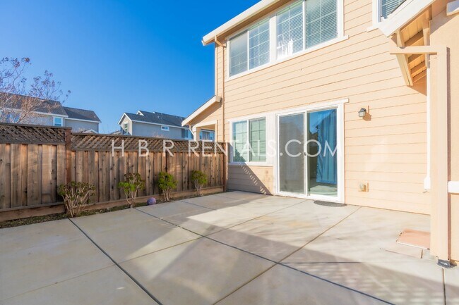 Building Photo - Charming 3-Bedroom Retreat on Barker Street with Spacious Living in Mountain House!