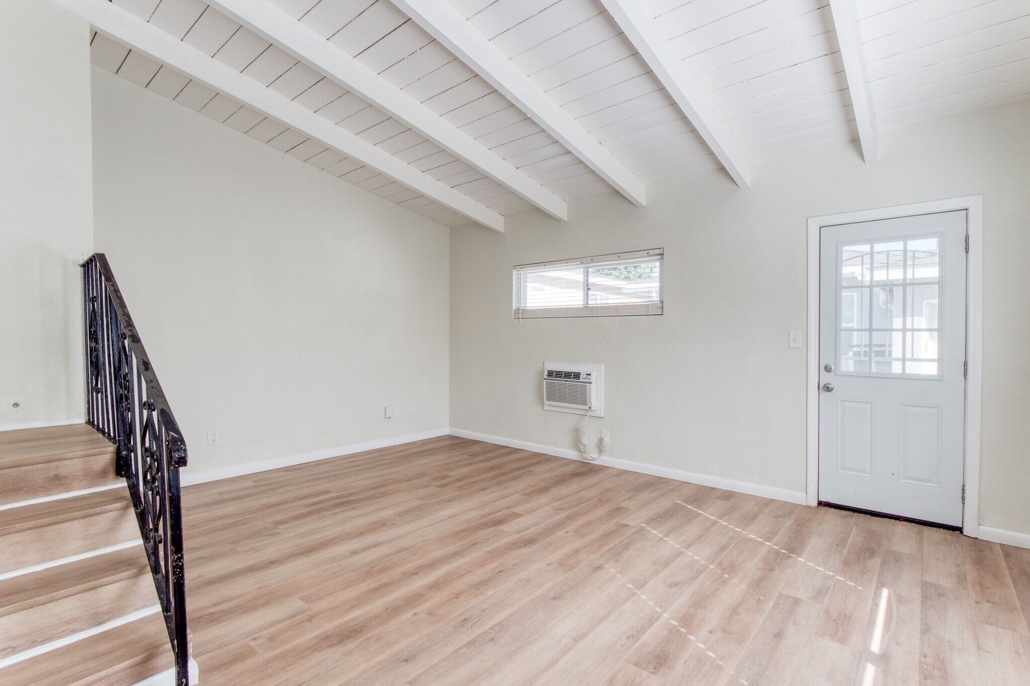 Building Photo - 1734 Eudora Ave