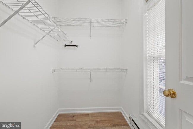 Building Photo - 589 Odendhal Ave