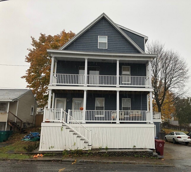 Building Photo - 62 Highland St