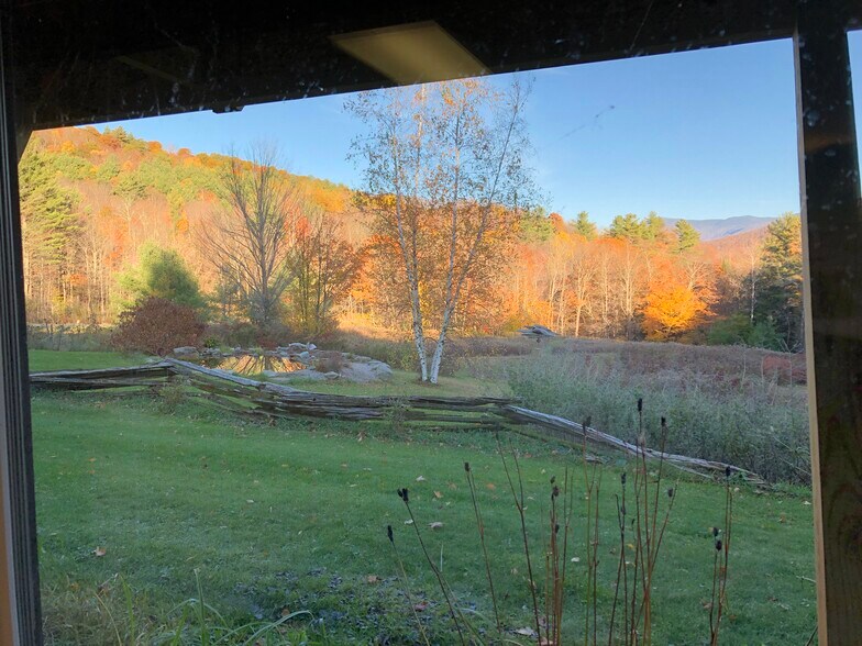 Building Photo - 2908 Lincoln Hill Rd