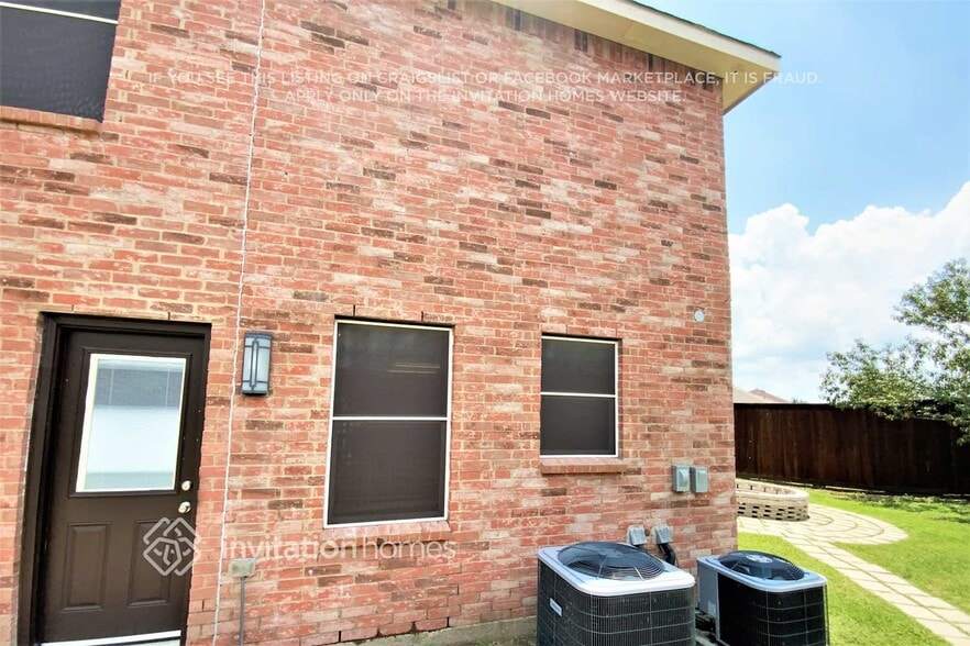 Building Photo - 8000 Stowe Springs Ln
