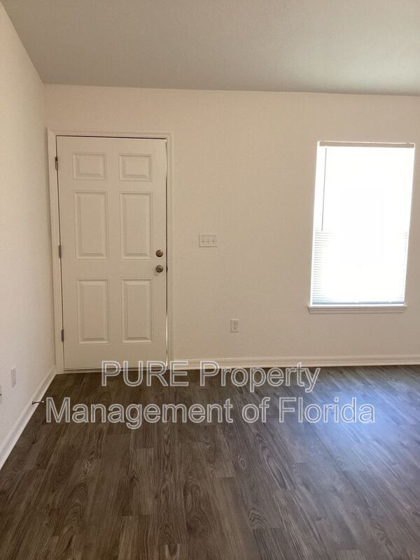 Building Photo - 213 Locust Ln Dr