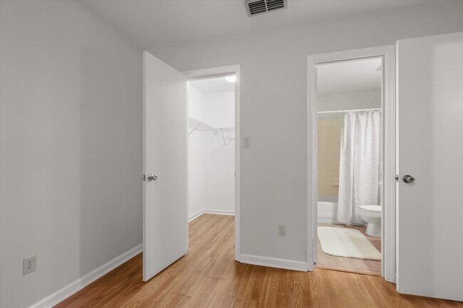Building Photo - 1181 Brafforton Way