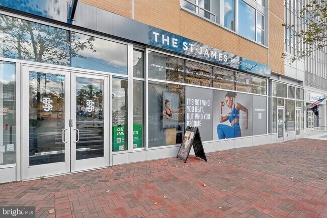 Building Photo - 6820 Wisconsin Ave