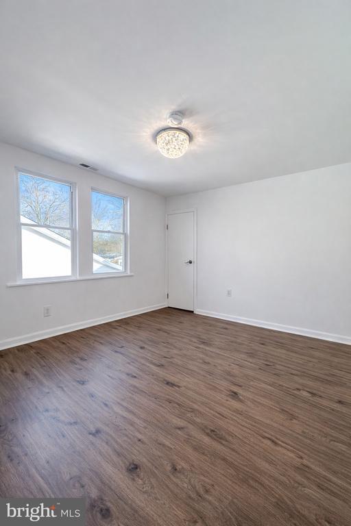 Building Photo - 608 Bethel Ave