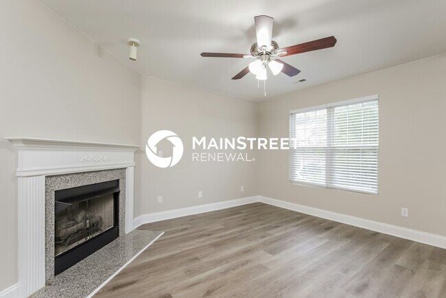 Building Photo - 3 Bedroom Pet-Friendly Home in Greensboro,...