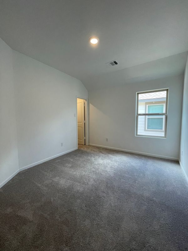 Building Photo - 5531 Holly Hvn Ct