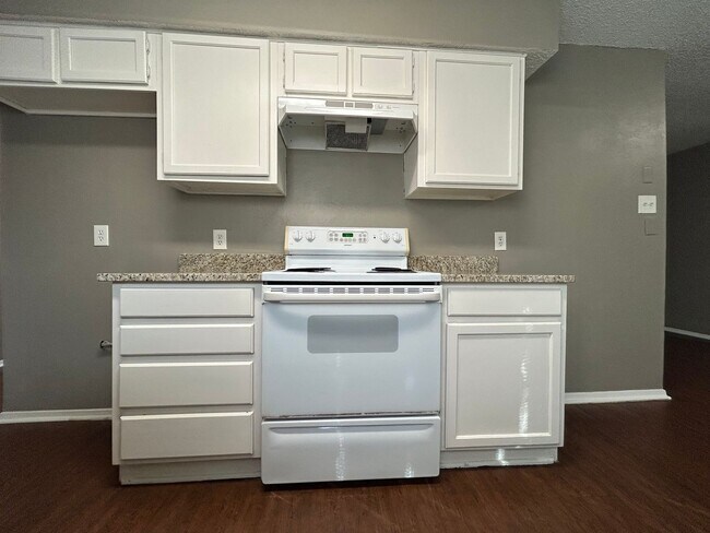 Building Photo - Saginaw Texas Homes for Rent "Eagle Mtn-Sa...