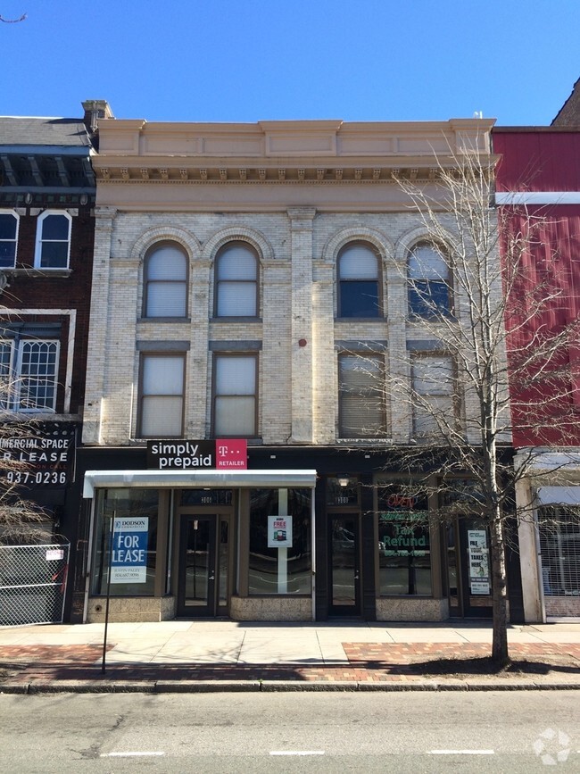 Building Photo - Hutzler on Broad