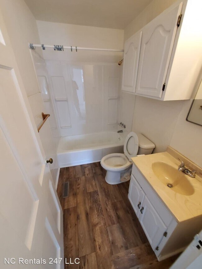 Building Photo - 2 br, 1 bath House - 2313 Maple St