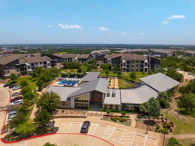 Building Photo - Pearl Lantana