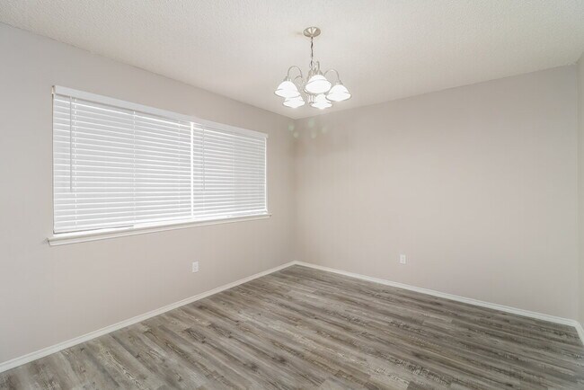 Building Photo - 2301 Fall Ct